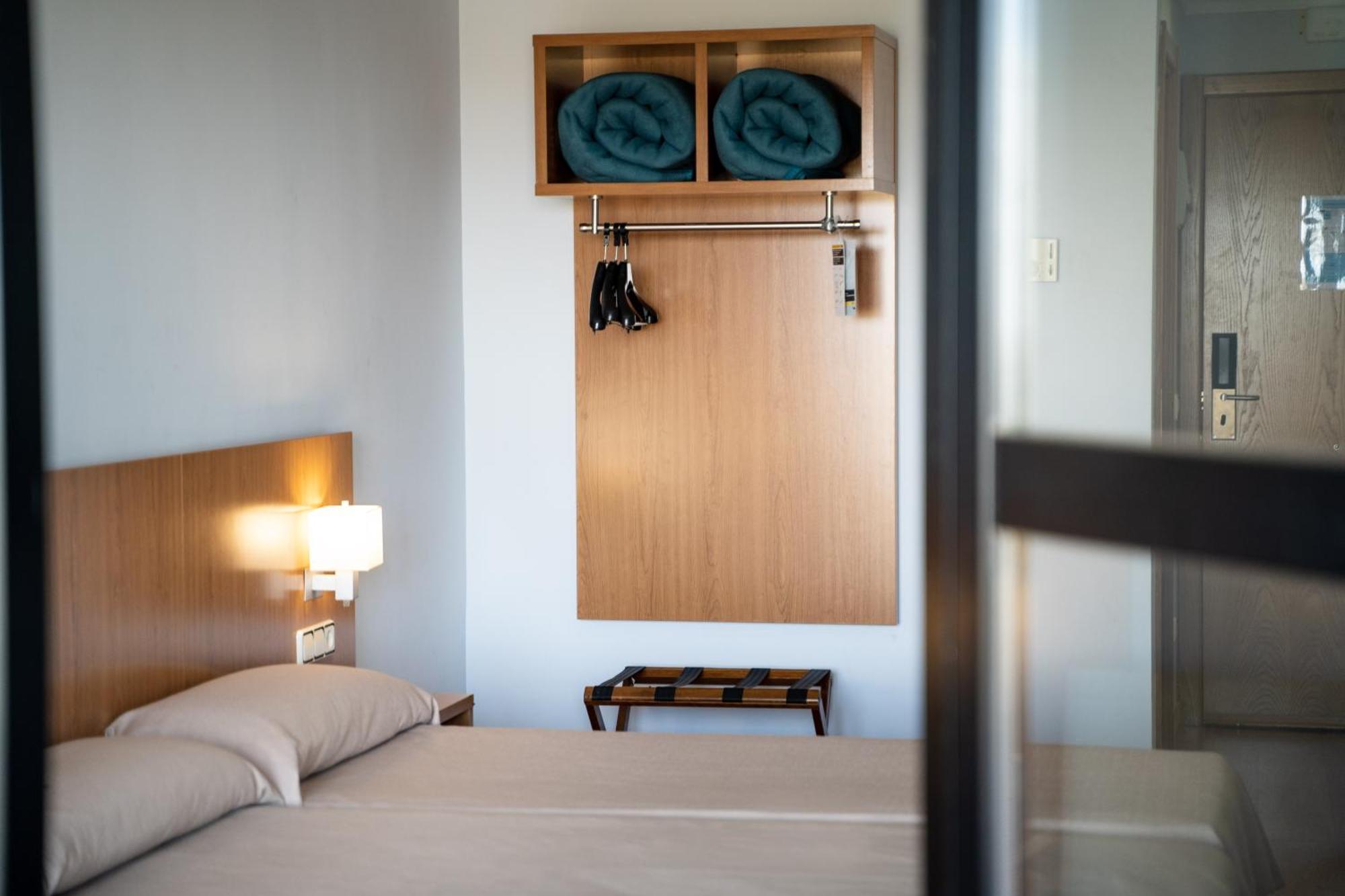 As Monreal Del Campo Hotel Ngoại thất bức ảnh