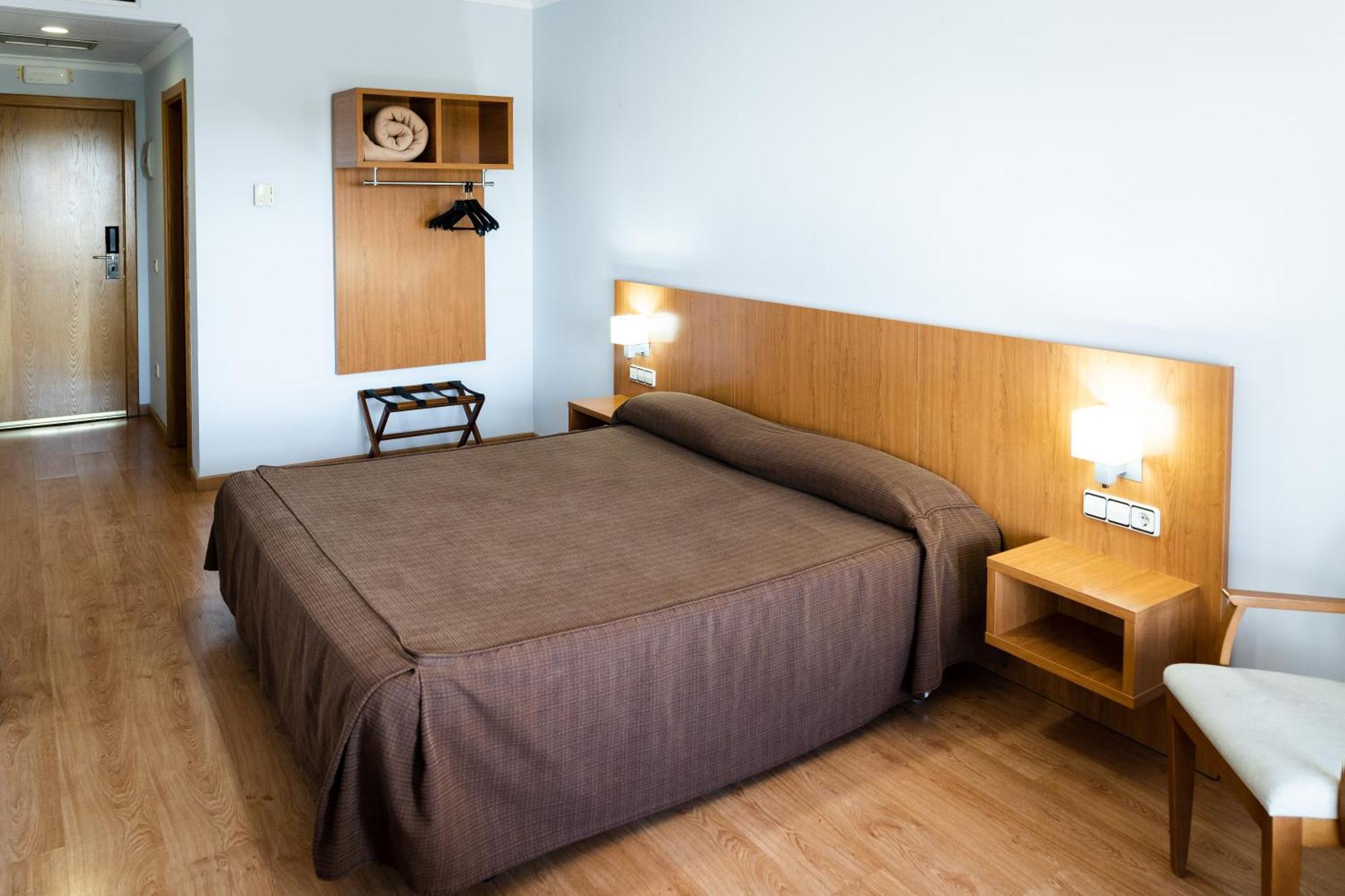 As Monreal Del Campo Hotel Ngoại thất bức ảnh